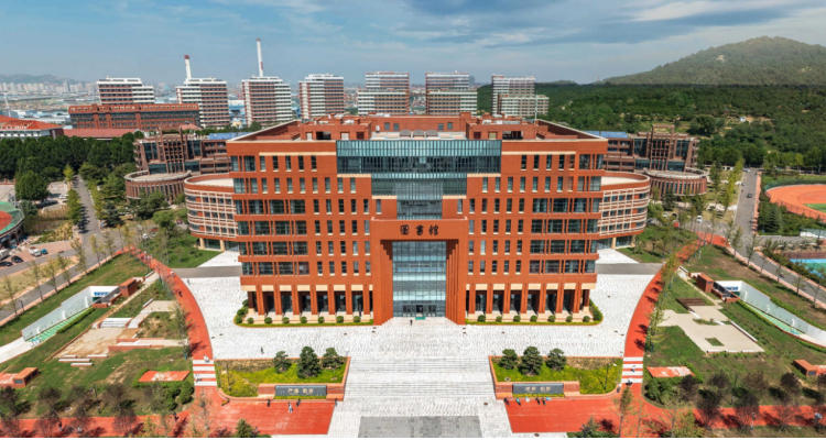 理工大学嘉陵江路校区图书馆（华东地区优质工程奖）